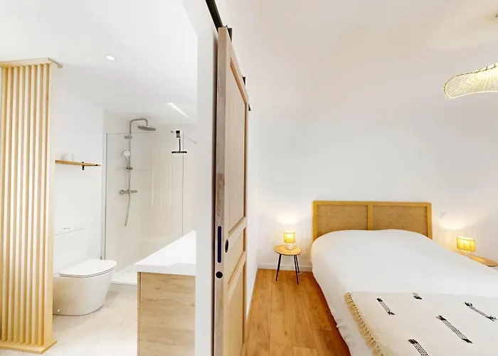 Vakantiehuis La Nacriere Maison Bourg De 3 *