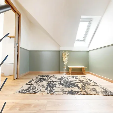 La Nacriere Maison Bourg De 3 *